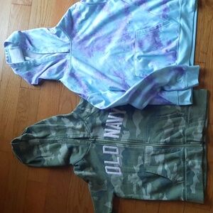 Lot of 2 girls sweatshirts